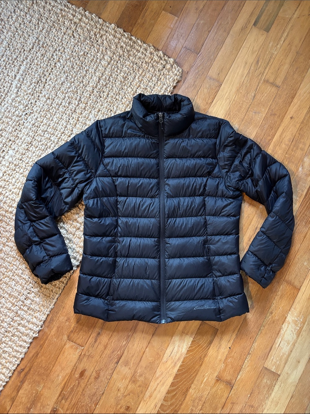 Eddie Bauer Women's CirrusLite Down Jacket - black